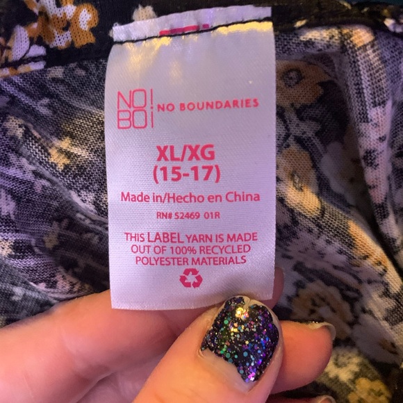 No Boundaries black/multi colored blouse. Size XL (15-17) - Picture 7 of 9